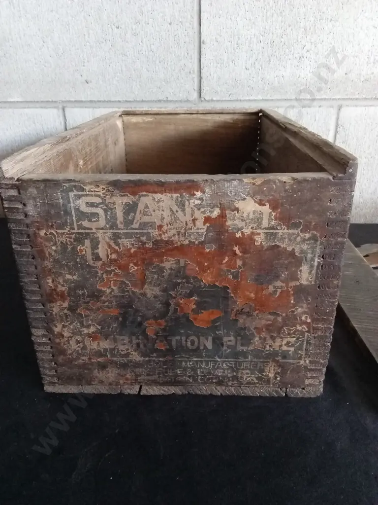 VINTAGE STANLEY COMBINATION PLANE SET WITH ORIGINAL BOX Image 1++