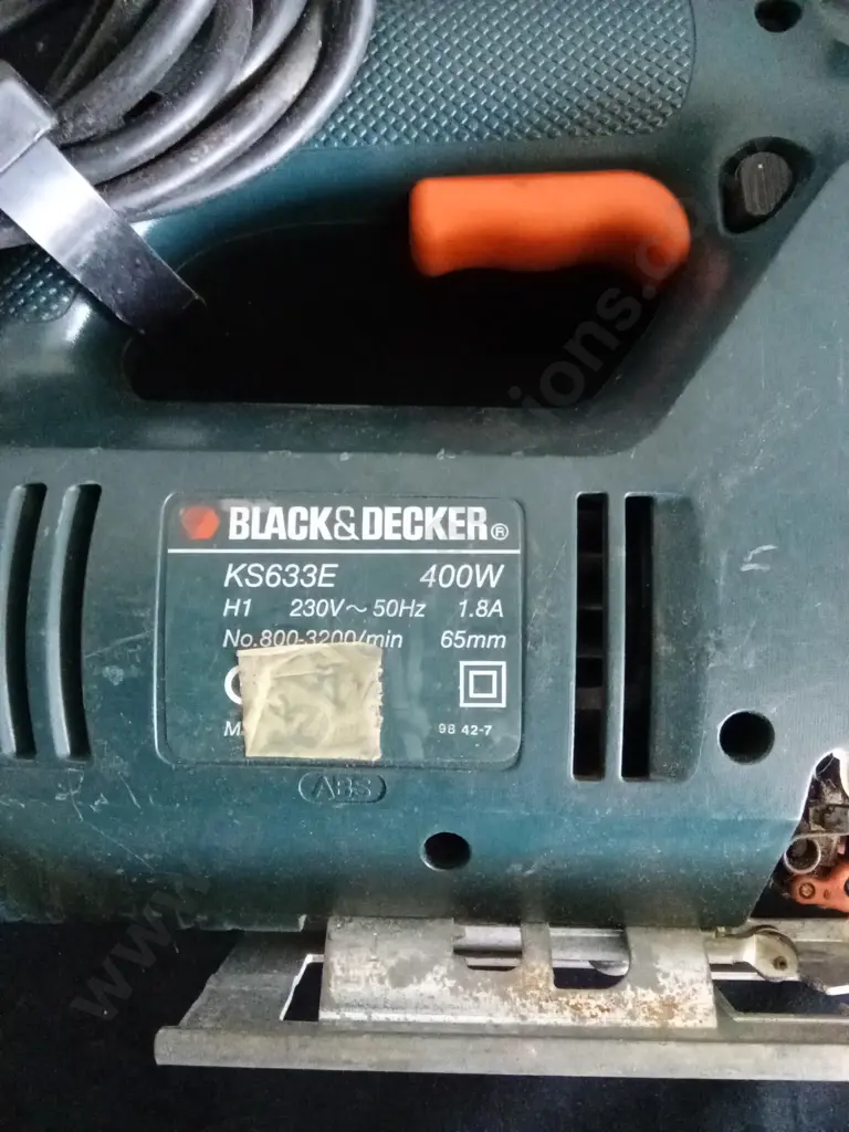 COLLECTION OF WORKING CORDED POWER TOOLS Image 1++