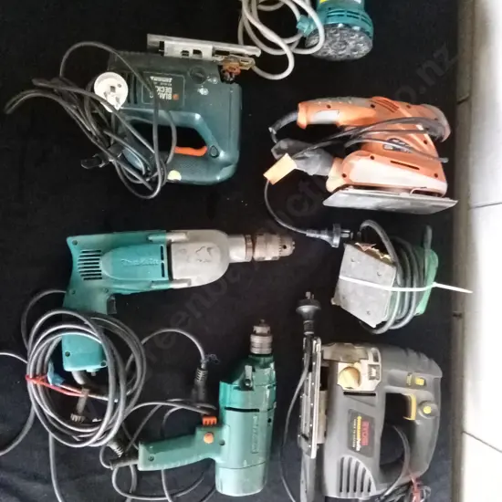 COLLECTION OF WORKING CORDED POWER TOOLS