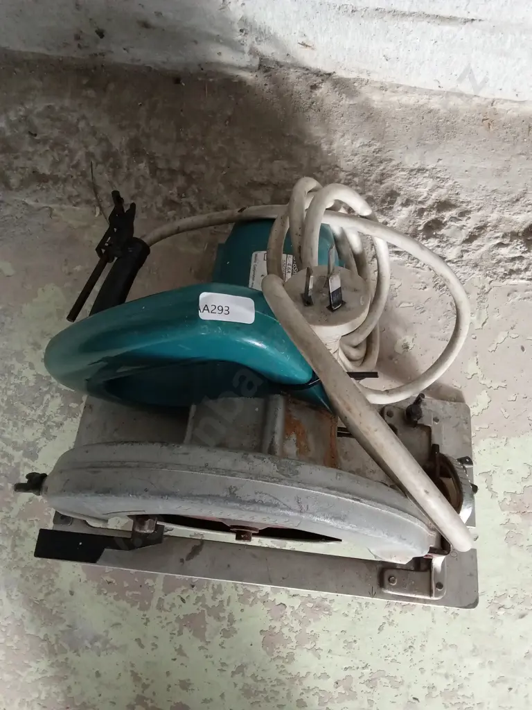 MAKITA CORDED CIRCULAR SAW Image 1++