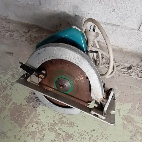 MAKITA CORDED CIRCULAR SAW
