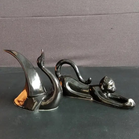 2 VINTAGE CERAMIC FIGURINES, SWAN H16CM, MONKEY L24CM