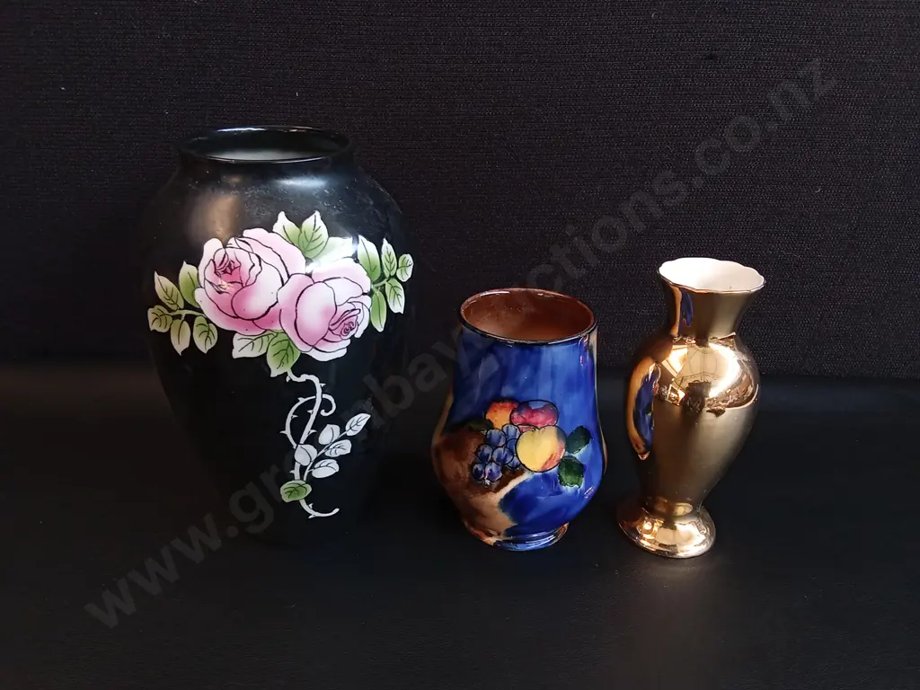 3 PIECES VINTAGE VASES, TALLEST H 21 CM Image 1++