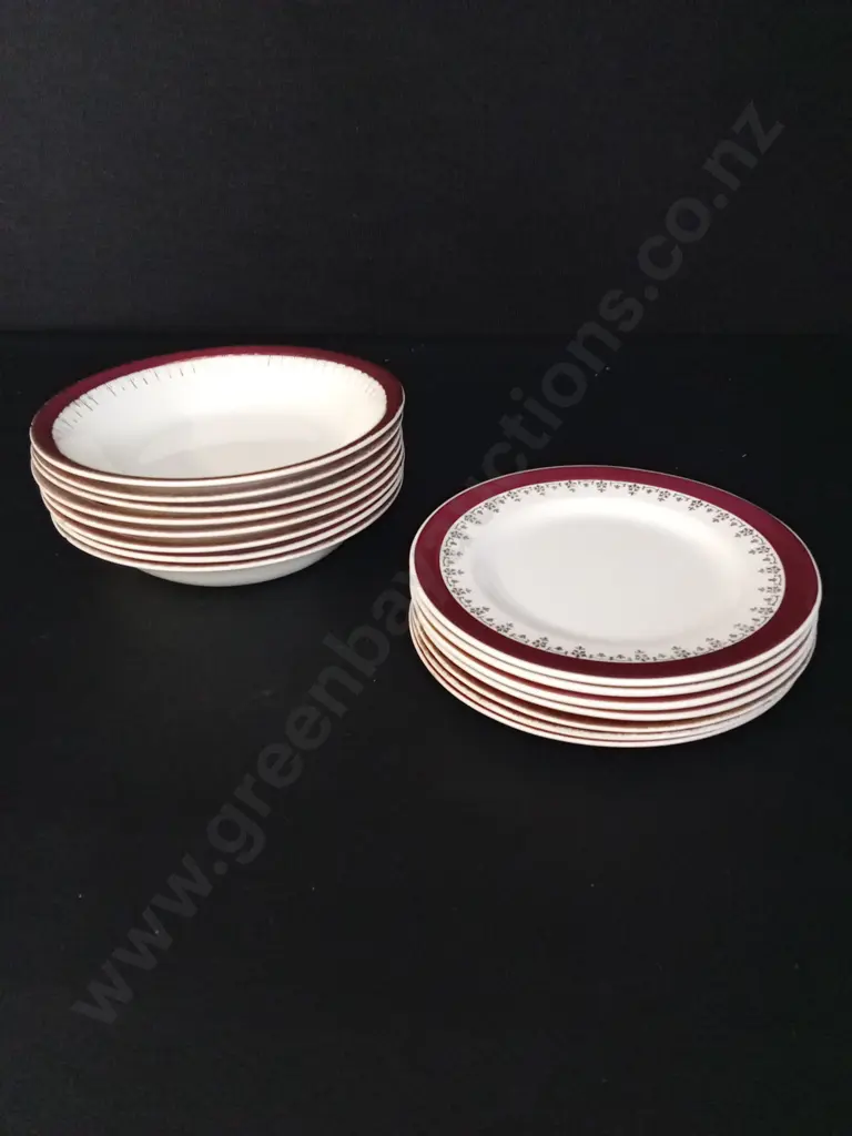 8 J&G MEAKIN BOWLS DIA 18CM AND 7 DAVISON & SON LTD PLATES DIA 17CM Image 1++
