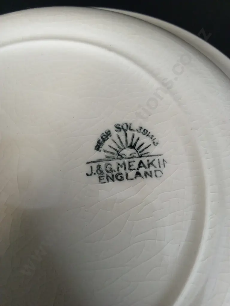 8 J&G MEAKIN BOWLS DIA 18CM AND 7 DAVISON & SON LTD PLATES DIA 17CM Image 1++