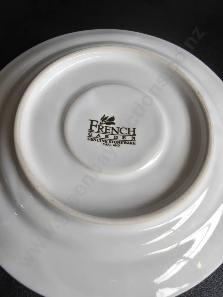 VINTAGE FRENCH GARDEN GENUINE STONEWARE PLATES AND BOWLS Image 1++