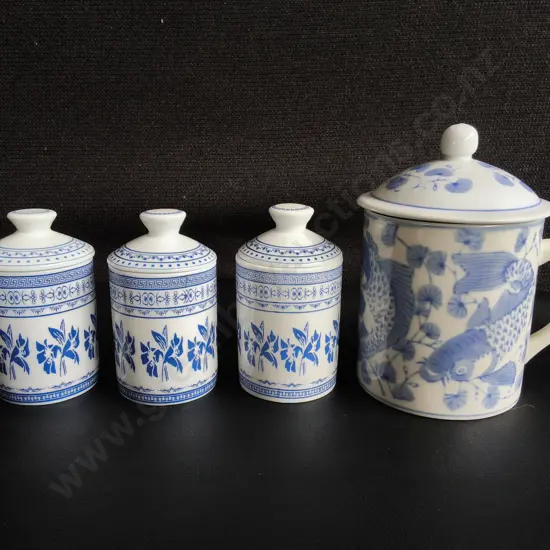 CHINESE LIDDED MUG AND SET OF OF 3 LIDDED CANISTERS, TALLEST H 14 CM