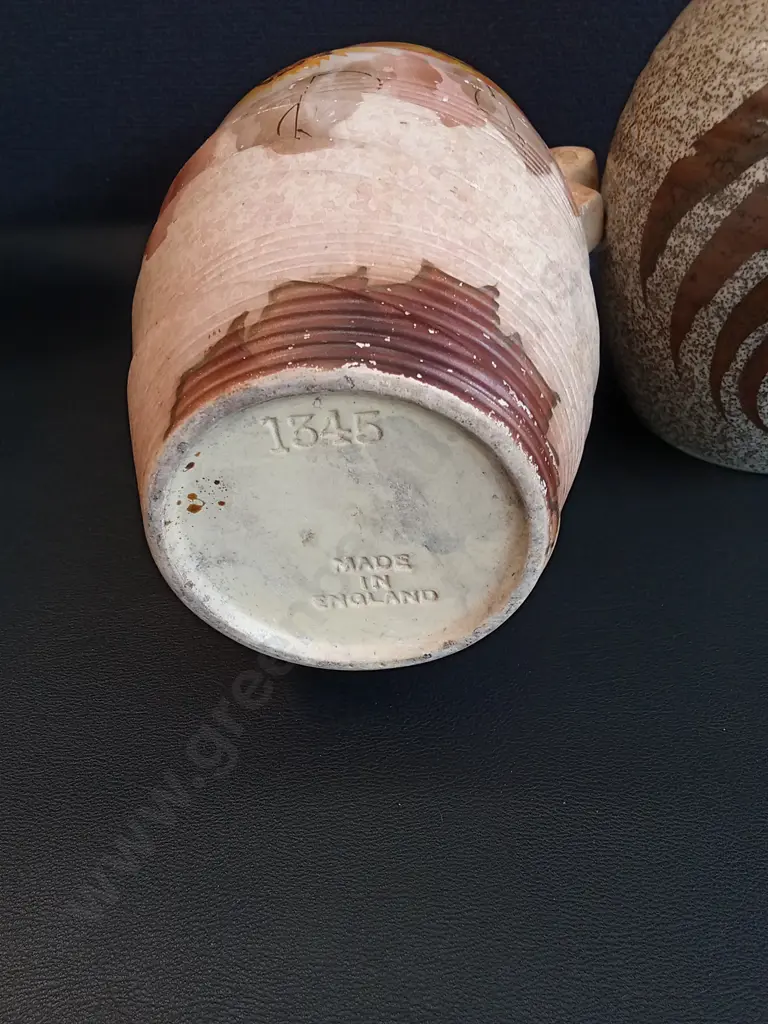 PAIR OF CERAMIC VASES, TALLEST H 22.5 CM Image 1++