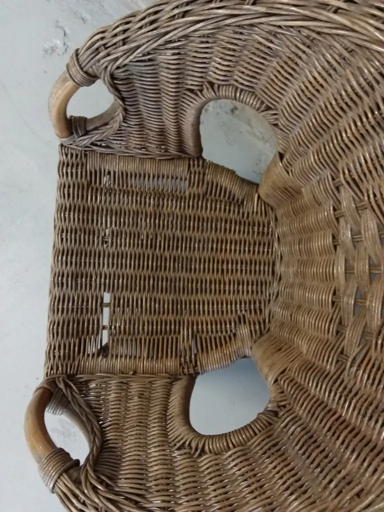 VINTAGE CHILDRENS RATTAN ARMCHAIR, HEIGHT IS 51CM Image 1++