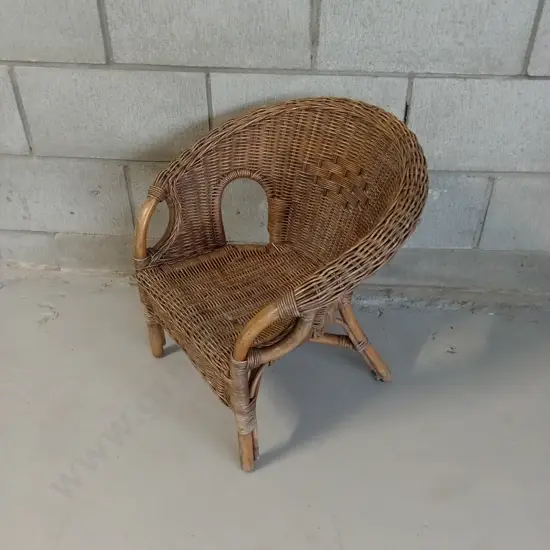 VINTAGE CHILDRENS RATTAN ARMCHAIR, HEIGHT IS 51CM