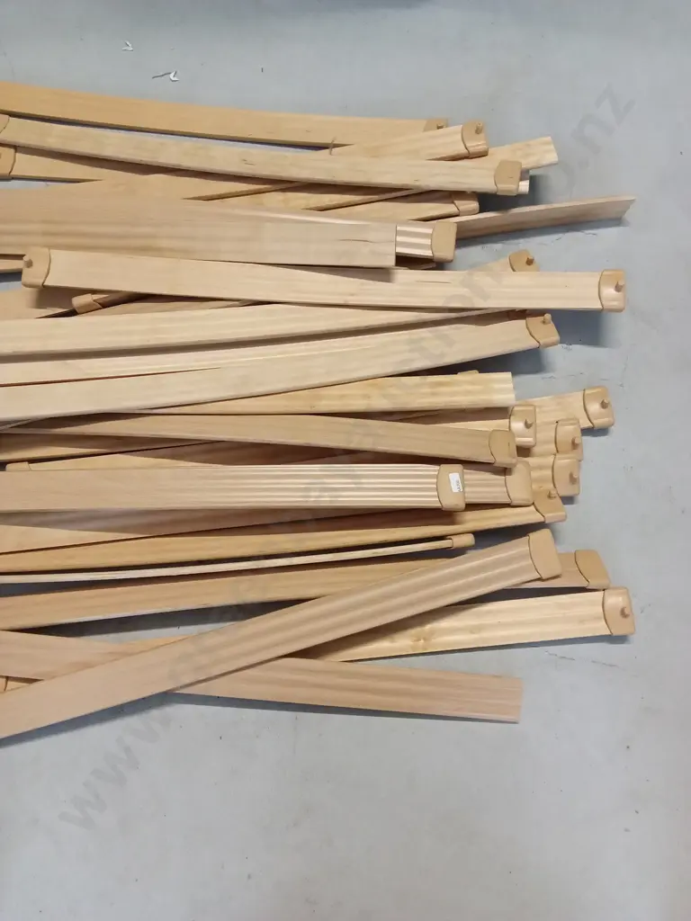 WOODEN BED FRAME AND MATTRESS, 167CM X 200CM Image 1++