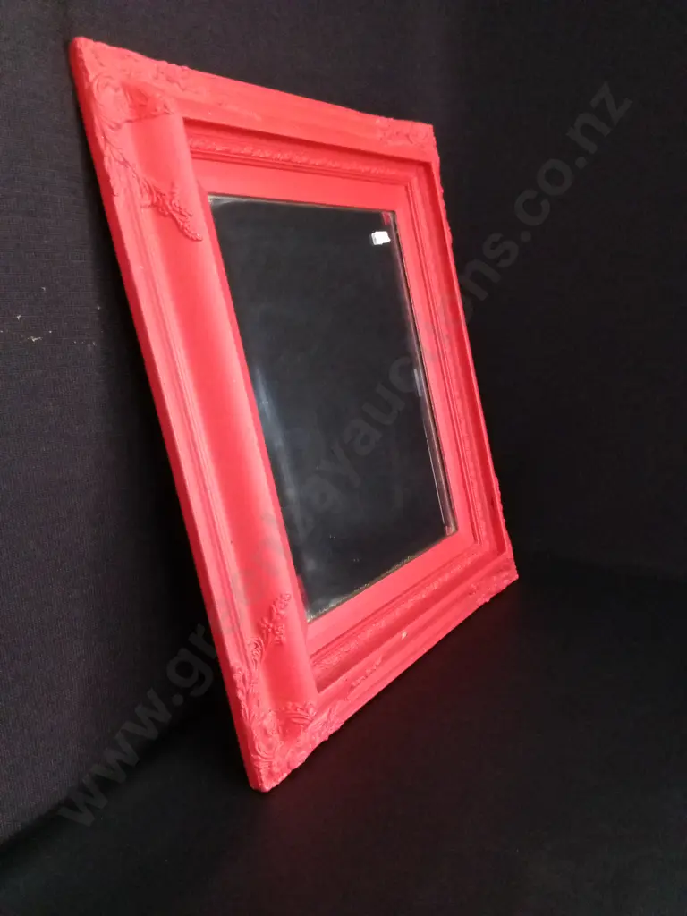 COLLECTION OF VINTAGE WALL MIRRORS, LONGEST MIRROR IS 75CM Image 1++