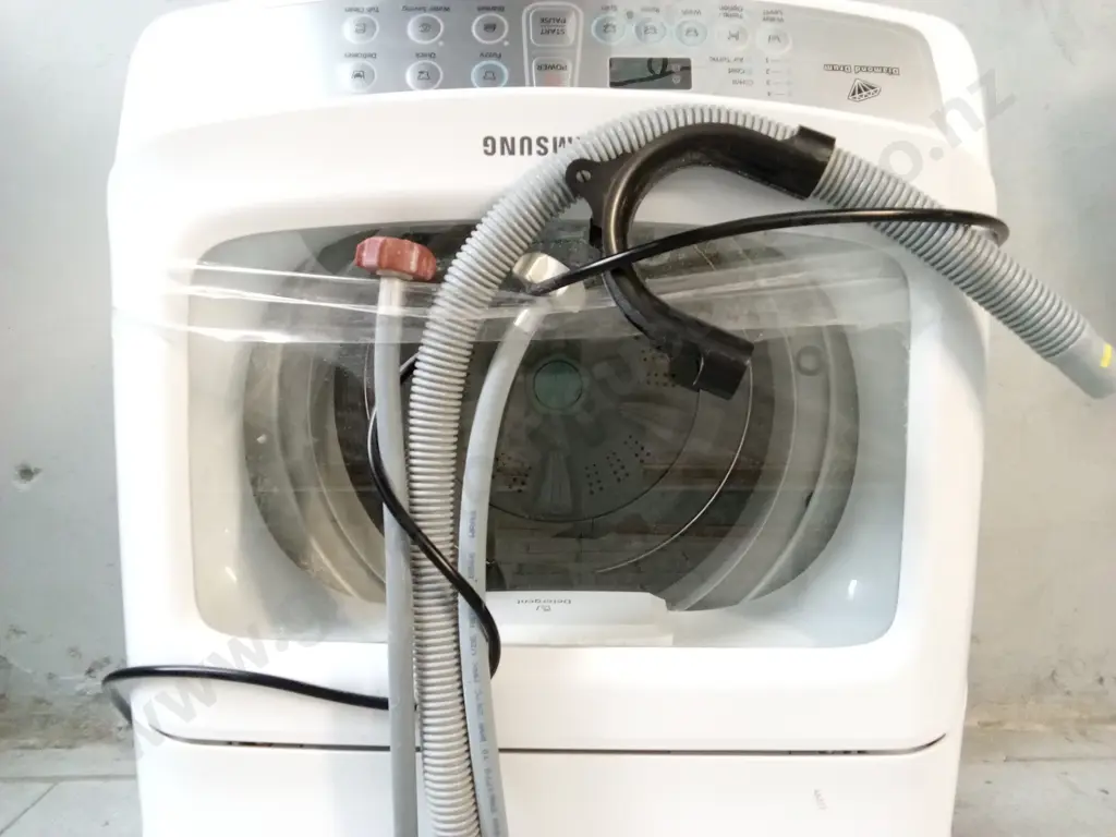 SAMSUNG WASHING MACHINE, H 86CM X W 53CM X D 53CM Image 1++