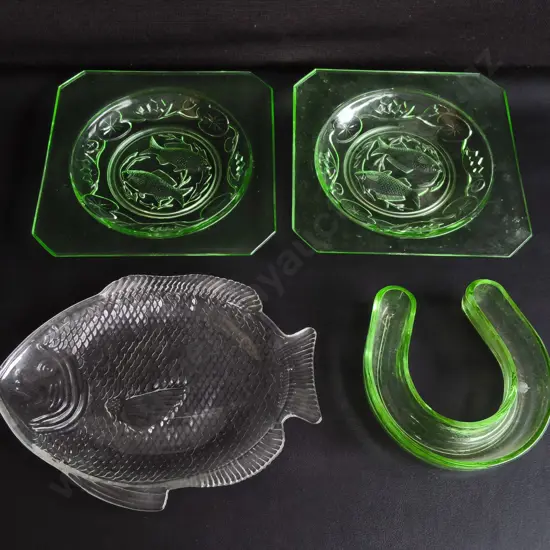 VINTAGE GLASS DISHES, 4 PIECES, ART DECO GREEN GLASS AND FISH SERVING DISH, WIDEST W 27.5 CM