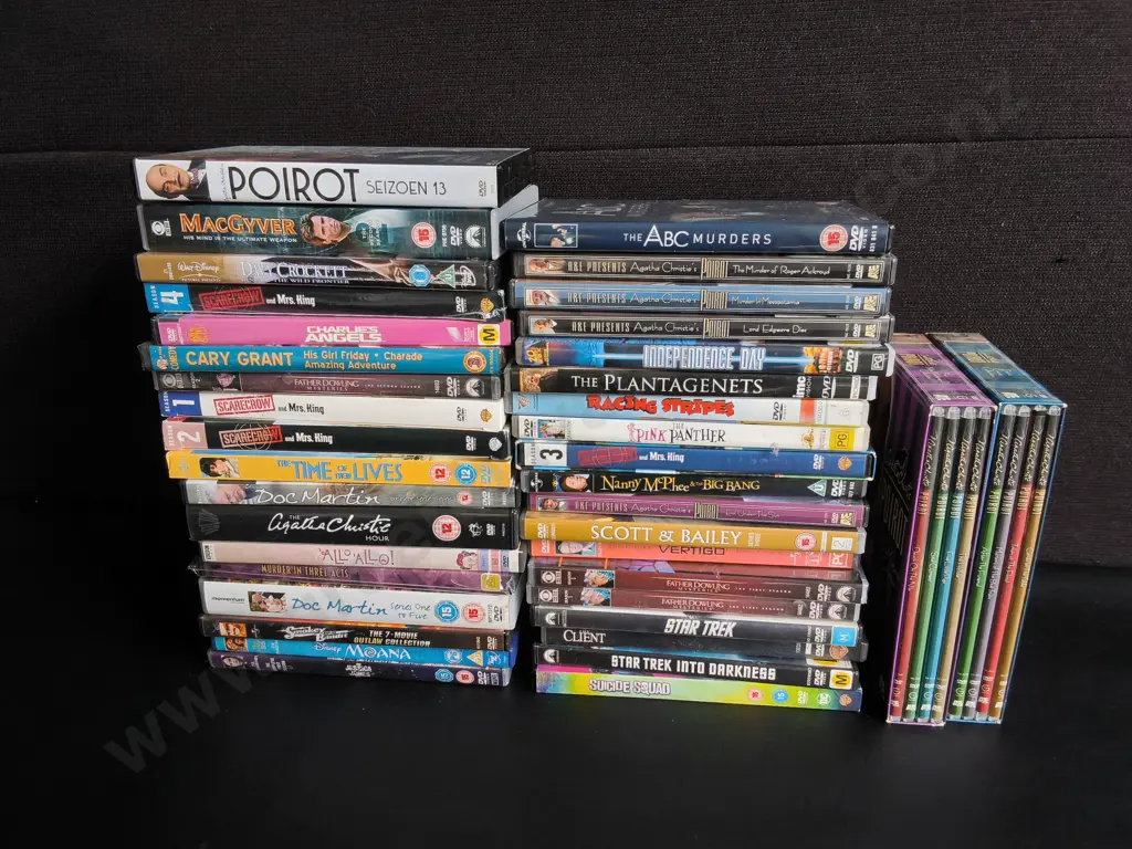 MIX OF DVDS, INCLUDING BOX SETS Image 1++