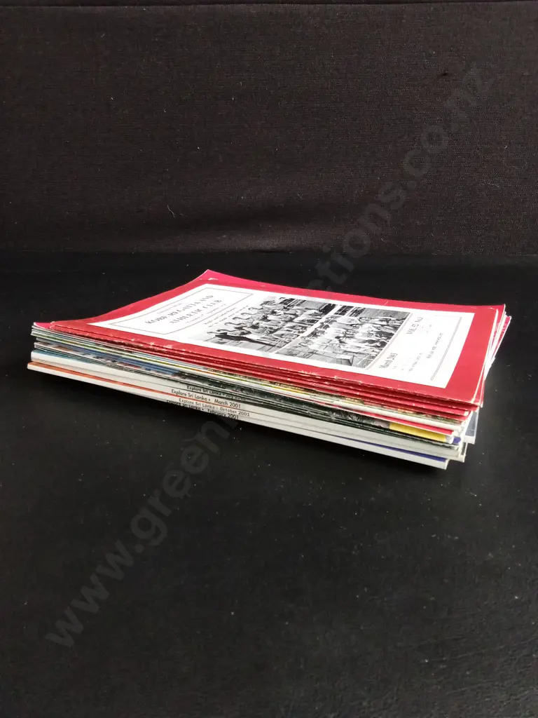 COLLECTION OF MAGAZINES Image 1++