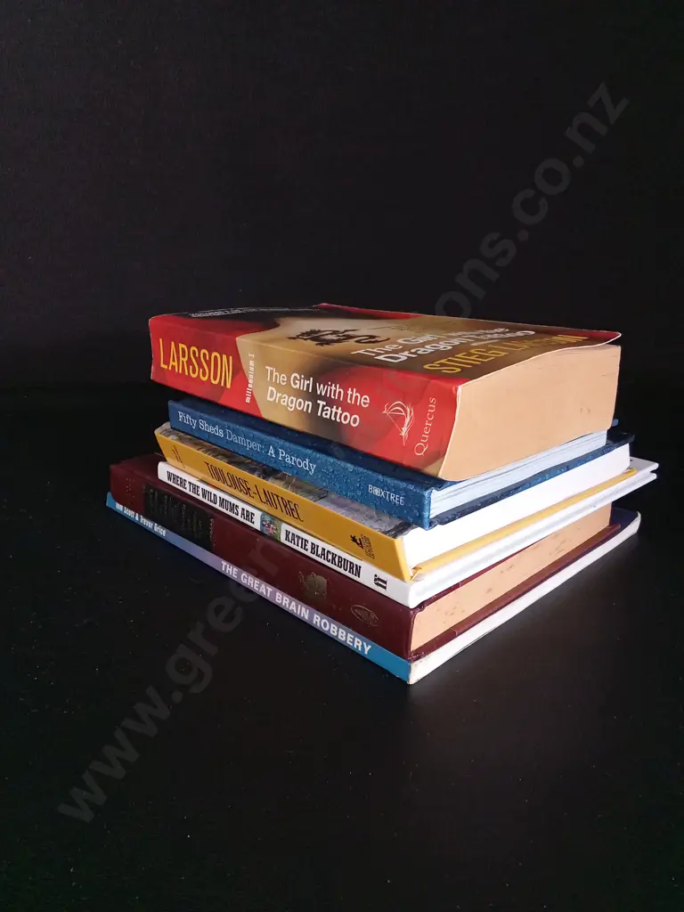 6 BOOKS Image 1++