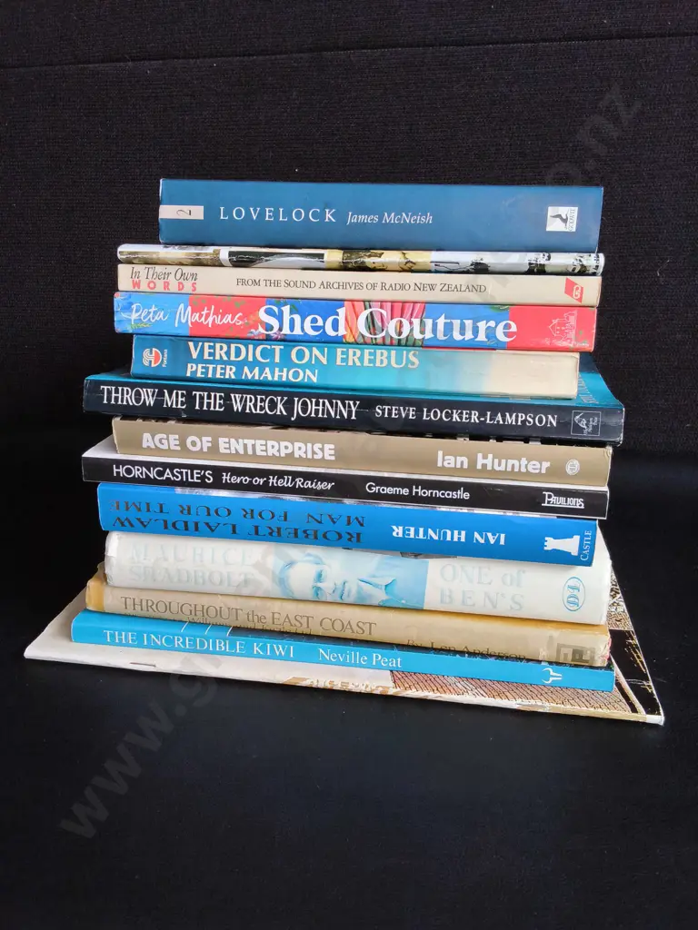 13 NZ HISTORY BOOKS Image 1++