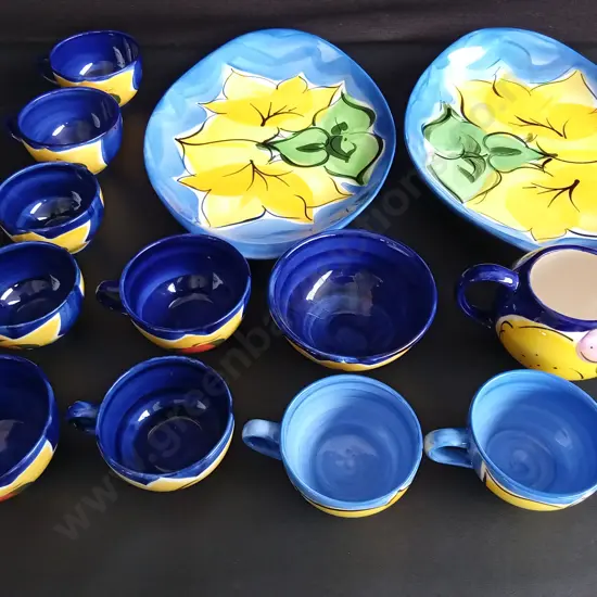 13 PIECES PETRA CERAMICS