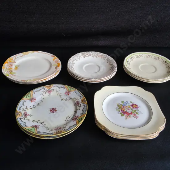 MIX OF VINTAGE SAUCER SETS, 14 PIECES TOTAL, WIDEST DIA 14.5 CM
