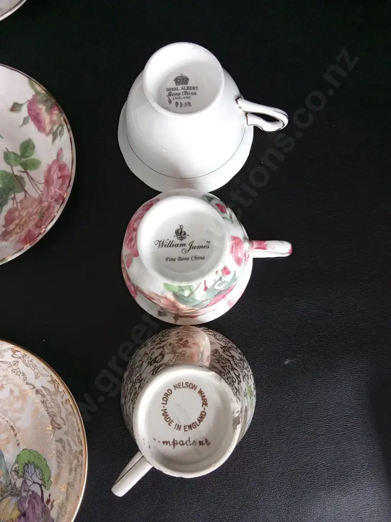 7 CUP AND SAUCER SETS INCLUDING ROYAL ALBERT AND WILLIAM JAMES Image 1++