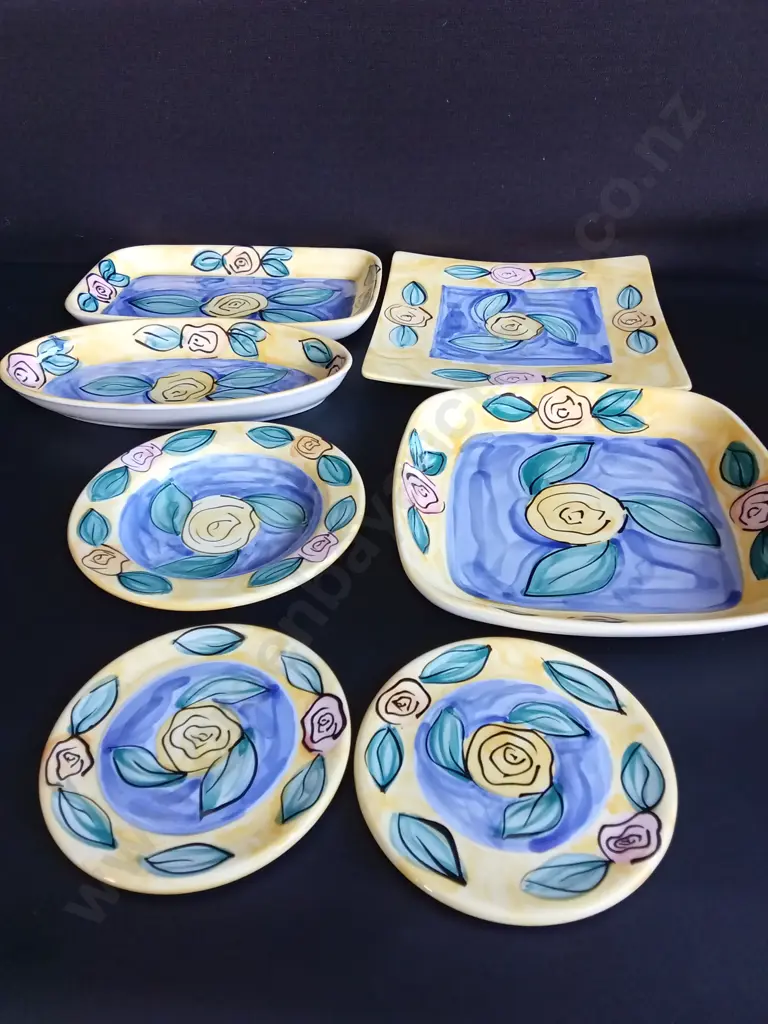 18 PIECE CHRISTINE HARRIS HAND PAINTED POTTERY Image 1++