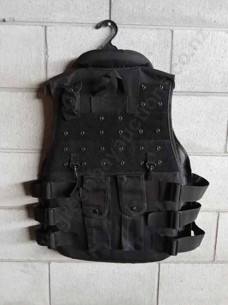 MULTI POCKET SWAT STYLE TACTICAL VEST Image 1++