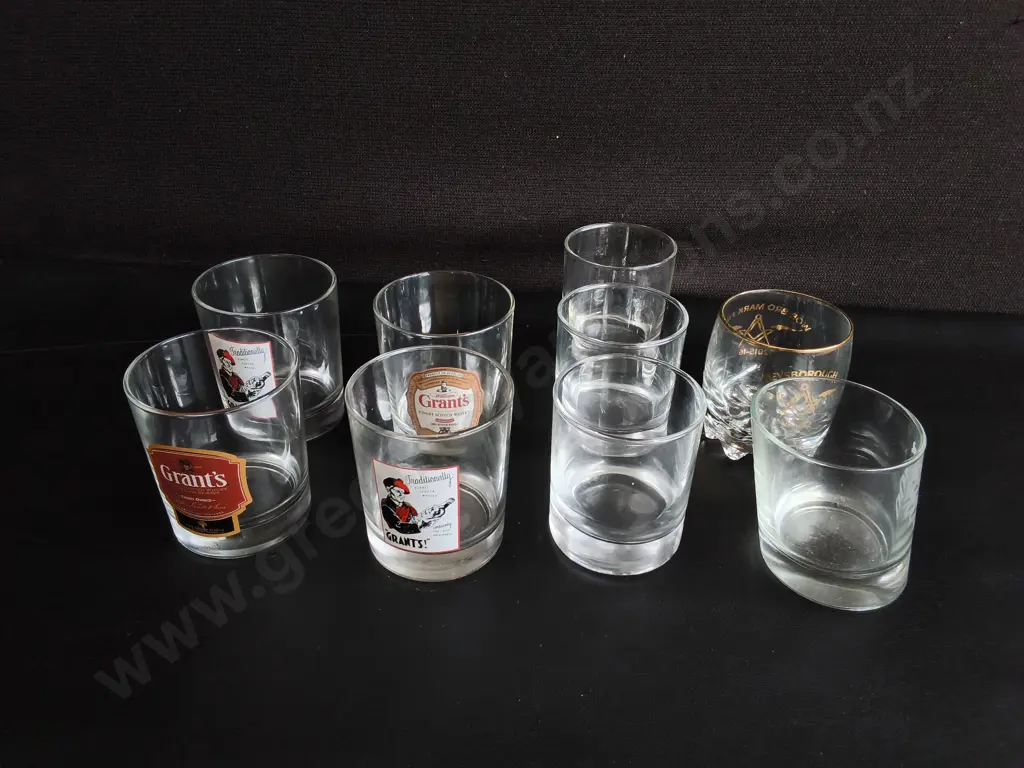 MIX OF GLASSES, TALLEST H 9 CM Image 1++