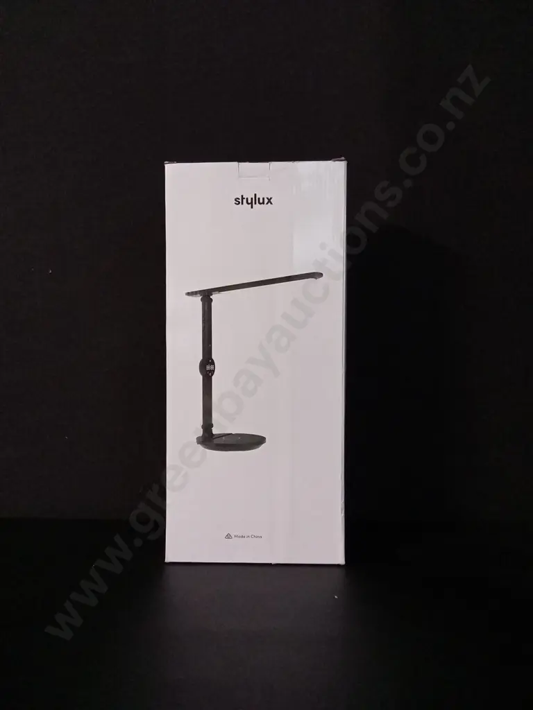 BRAND NEW STYLUX TABLE LAMP Image 1++