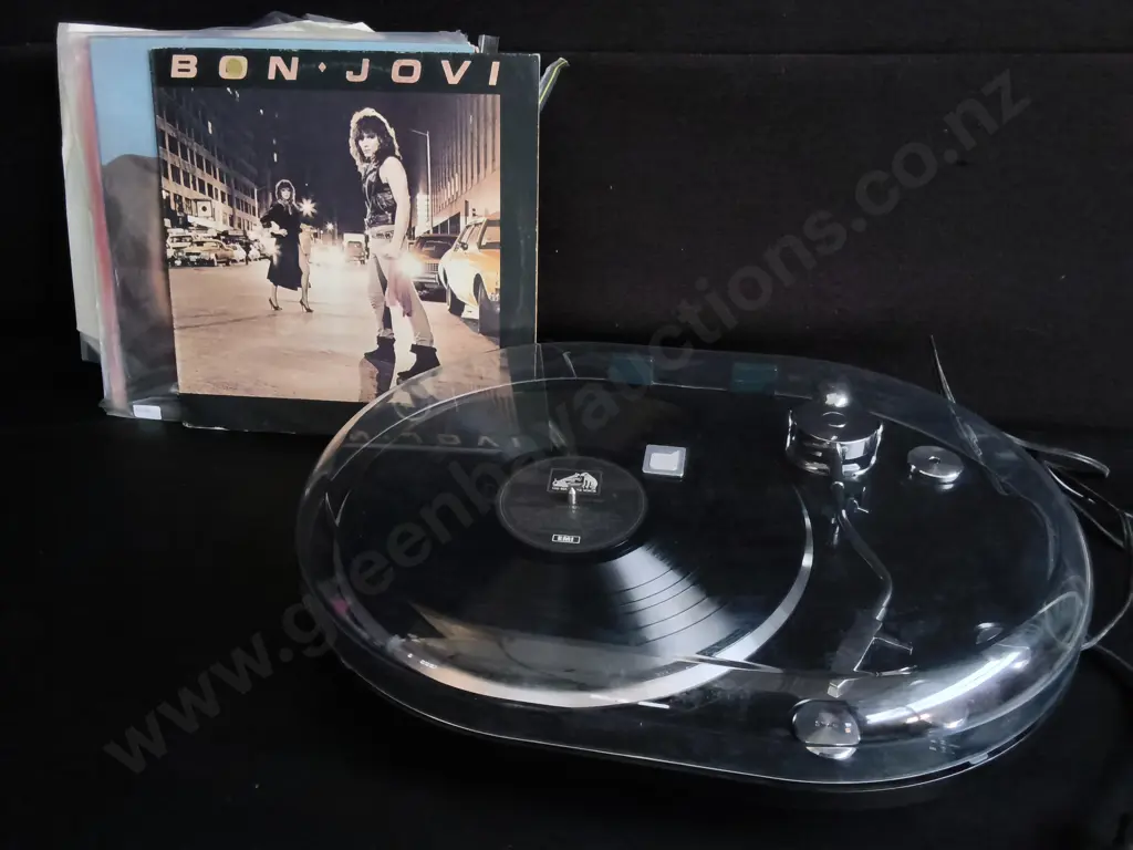 USB TURNTABLE AMD MIX OF VINTAGE RECORDS Image 1++