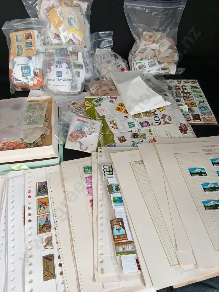 BOX OF VINTAGE STAMPS Image 1++