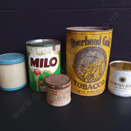 5 PIECES VINTAGE TINS, TALLEST H 23 CM