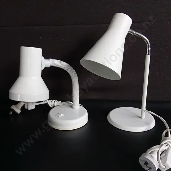 PAIR OF DESK LAMPS, TALLEST H APPROX 33 CM, WORKING