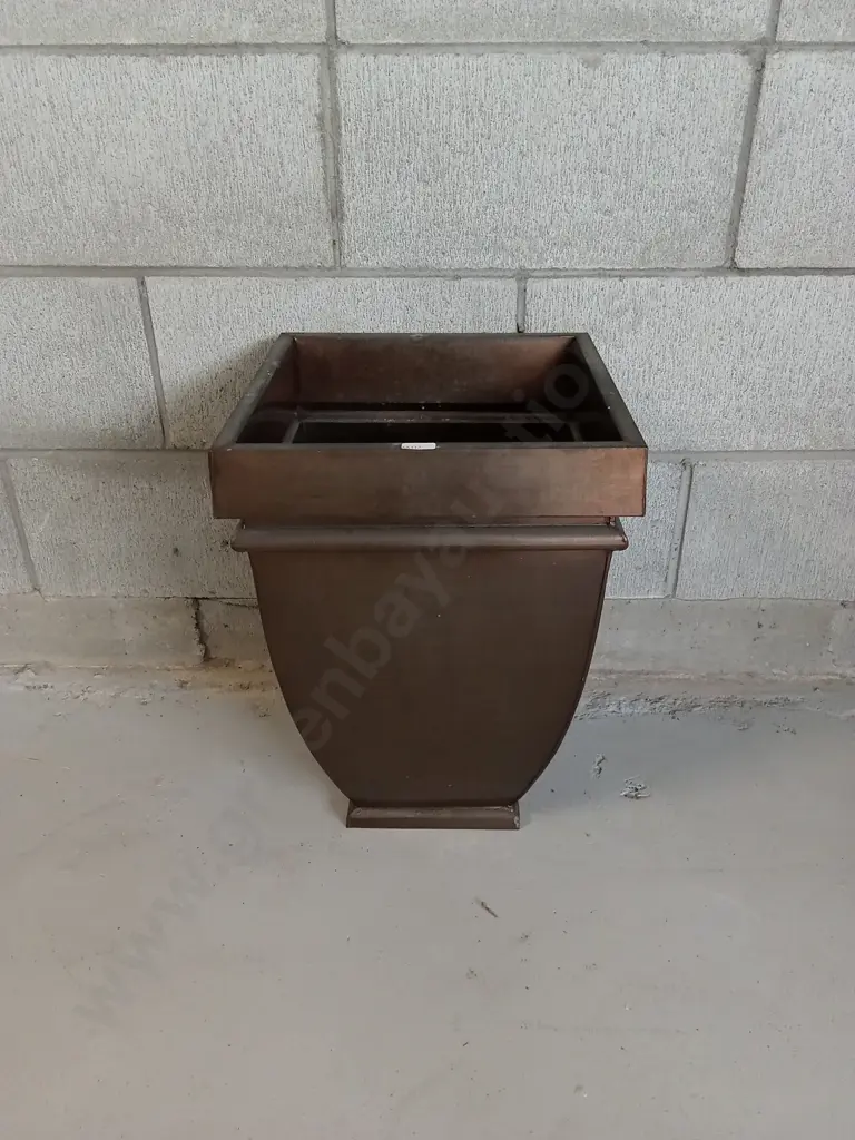 SQUARE METAL PLANTER, 46CM HIGH Image 1++