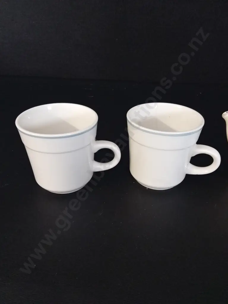 8 PLATES AND 2 MUGS WITH A LIGHT BLUE TRIM AND A SUSIE COOPER JUG H8CM Image 1++