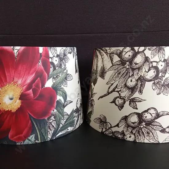 2 LAMPSHADES H22.5CM