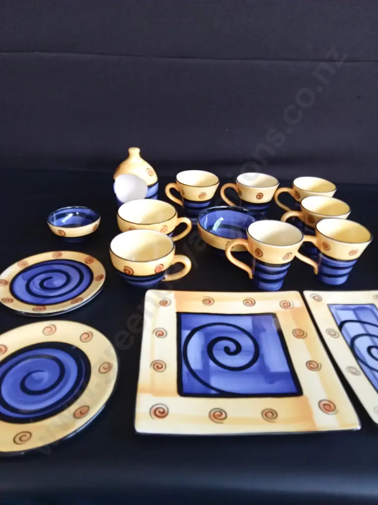 16 PIECE STUDIO CERAMICS ANN SKELLY POTTERY Image 1++