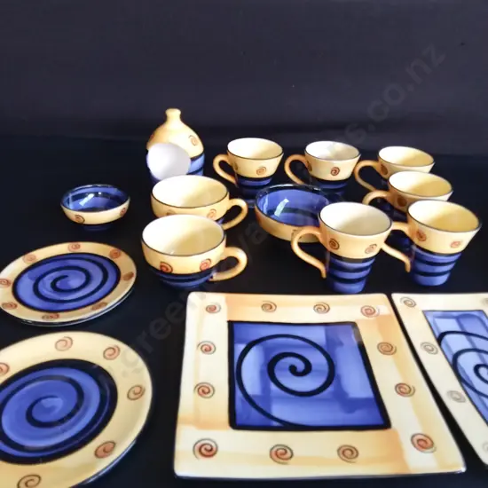 16 PIECE STUDIO CERAMICS ANN SKELLY POTTERY