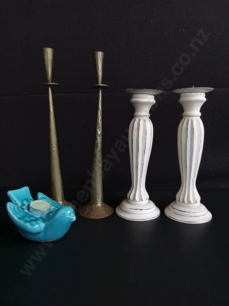 5 PIECES CANDLESTICKS AND CERAMIC BIRD CANDLE HOLDER, TALLEST H 37 CM Image 1++