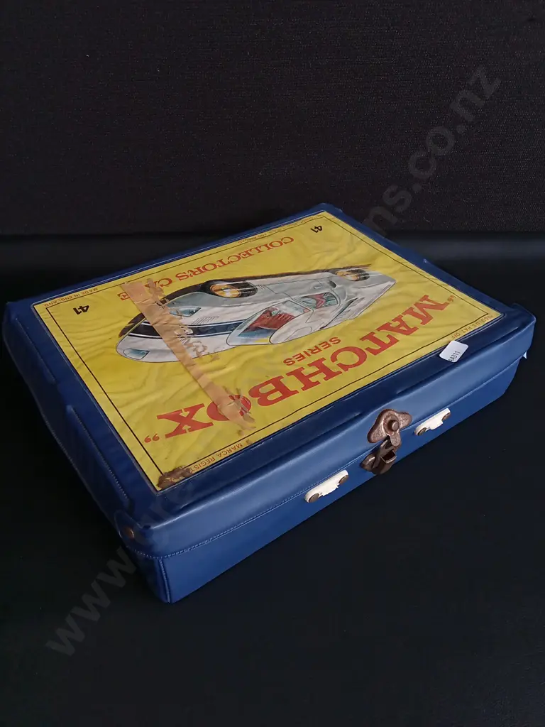 VINTAGE 1966 MATCHBOX LESNEY COLLECTORS CASE NO. 41, INCLUDING CONTENTS Image 1++