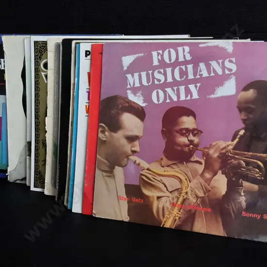 MIX OF VINTAGE RECORDS