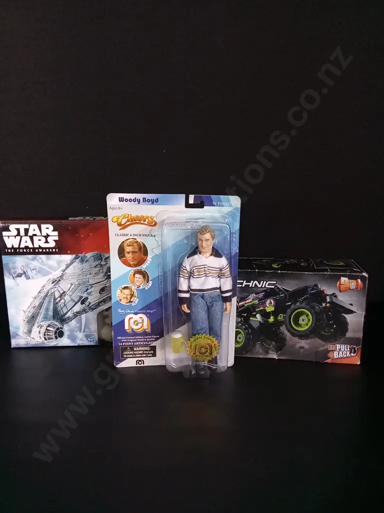 3 TOYS INCLUDING VINTAGE STAR WARS AND WOODY BOYD DOLL Image 1++
