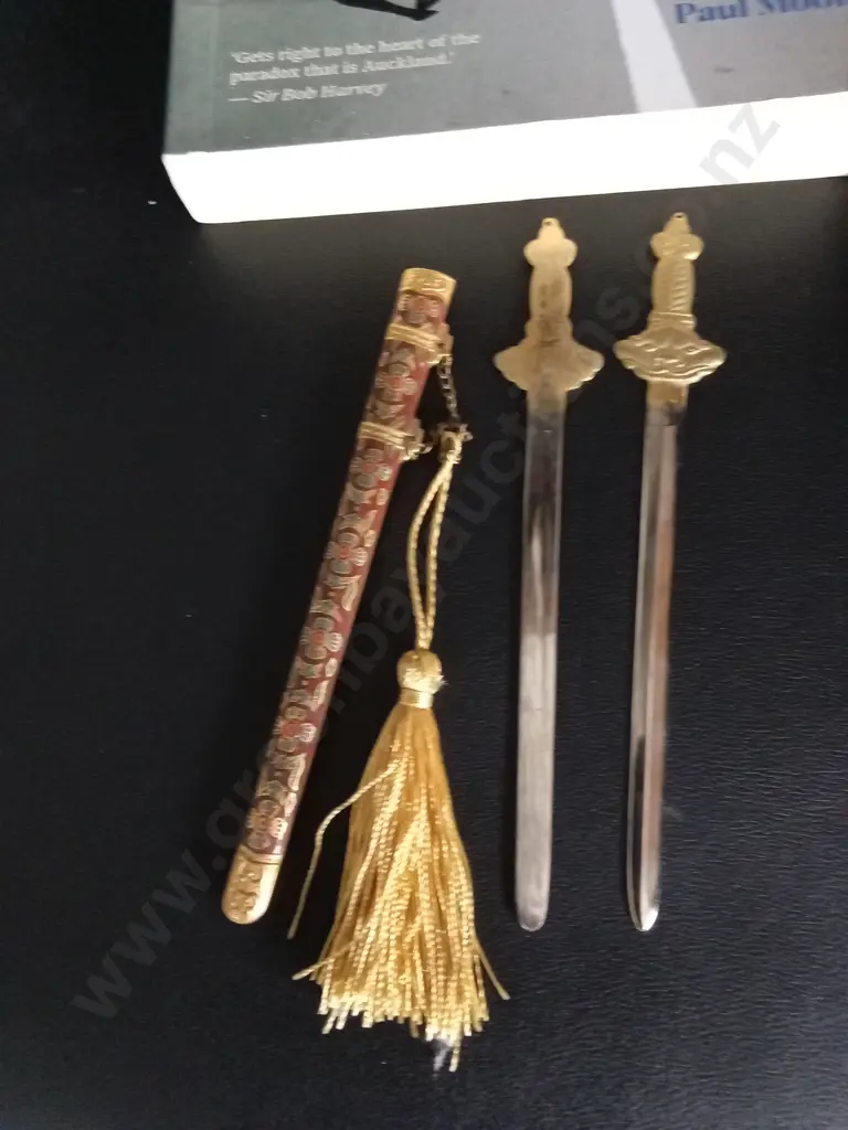 MIX OF ITEMS Image 1++