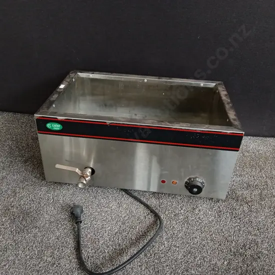 COMMERCIAL STAINLESS STEEL ELECTRIC FOOD WARMER W 57 CM