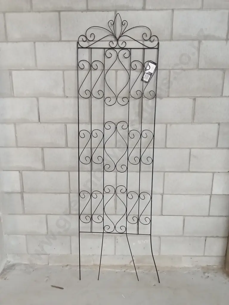 TAKASHO TRELLIS, 210CM TALL Image 1++