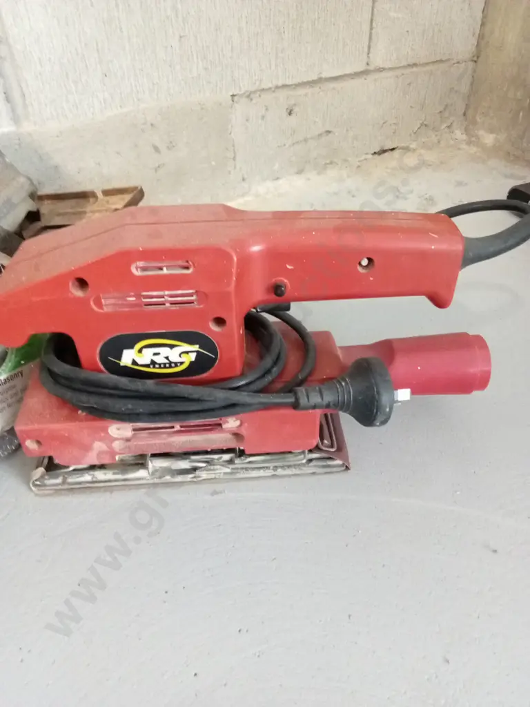 SET OF POWER TOOLS INCLUDING SPEED SAW, SANDER, ELECTRIC SAW AND DRILL. Image 1++