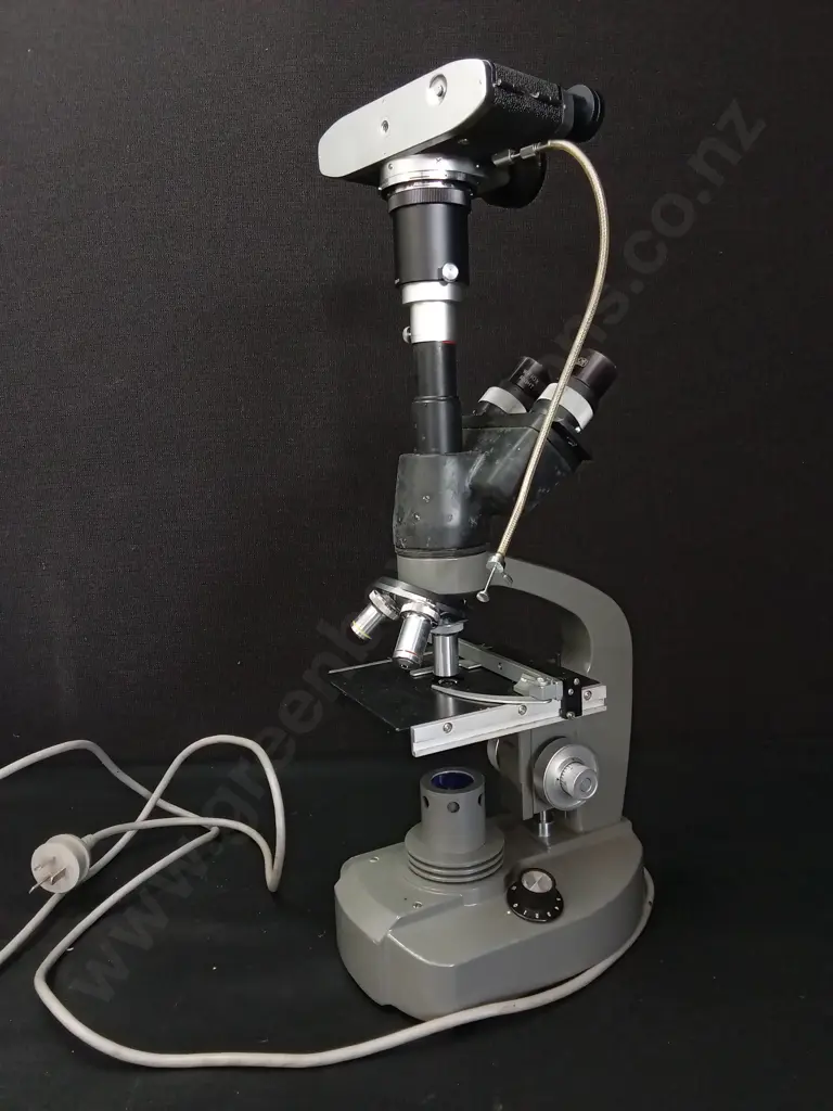 VINTAGE JAPANESE KYOWA COMPOUND MICROSCOPE, WF10X EYE PIECE Image 1++