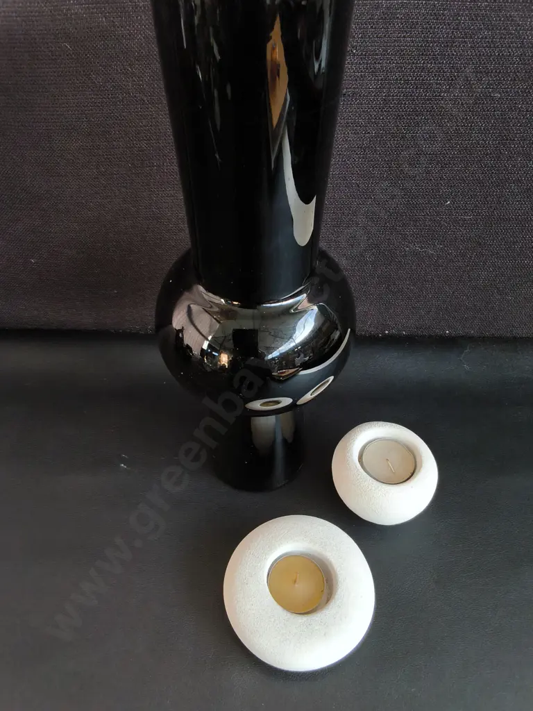 3 PIECES HOME DECOR, PAIR OF STONE TEA LIGHT HOLDERS, AND SCULPTURAL BLACK VASE H 36 CM Image 1++