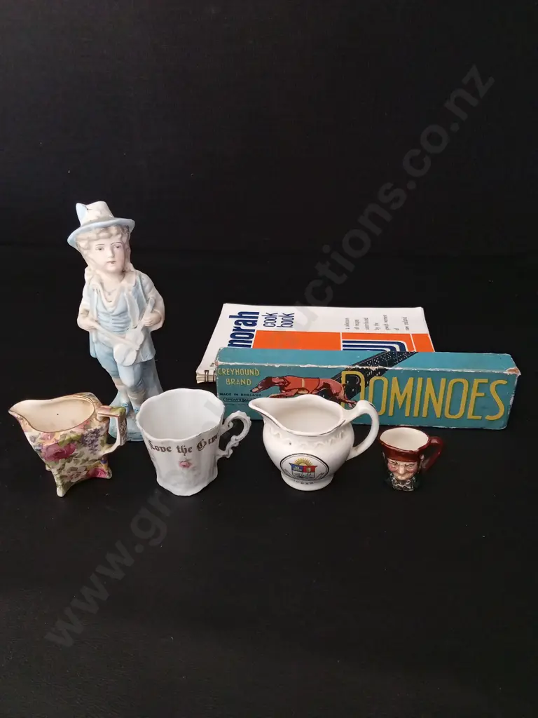 7 VINTAGE ITEMS INCLUDING ROYAL DOULTON TOBY MUG H2.5CM Image 1++
