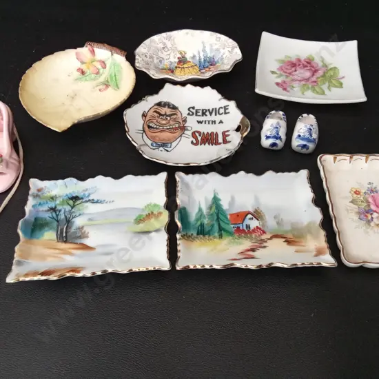 COLLECTION OF VINTAGE TRINKET TRAYS LONGEST L12CM AND 2 PAIRS OF SHOE ORNIMENTS